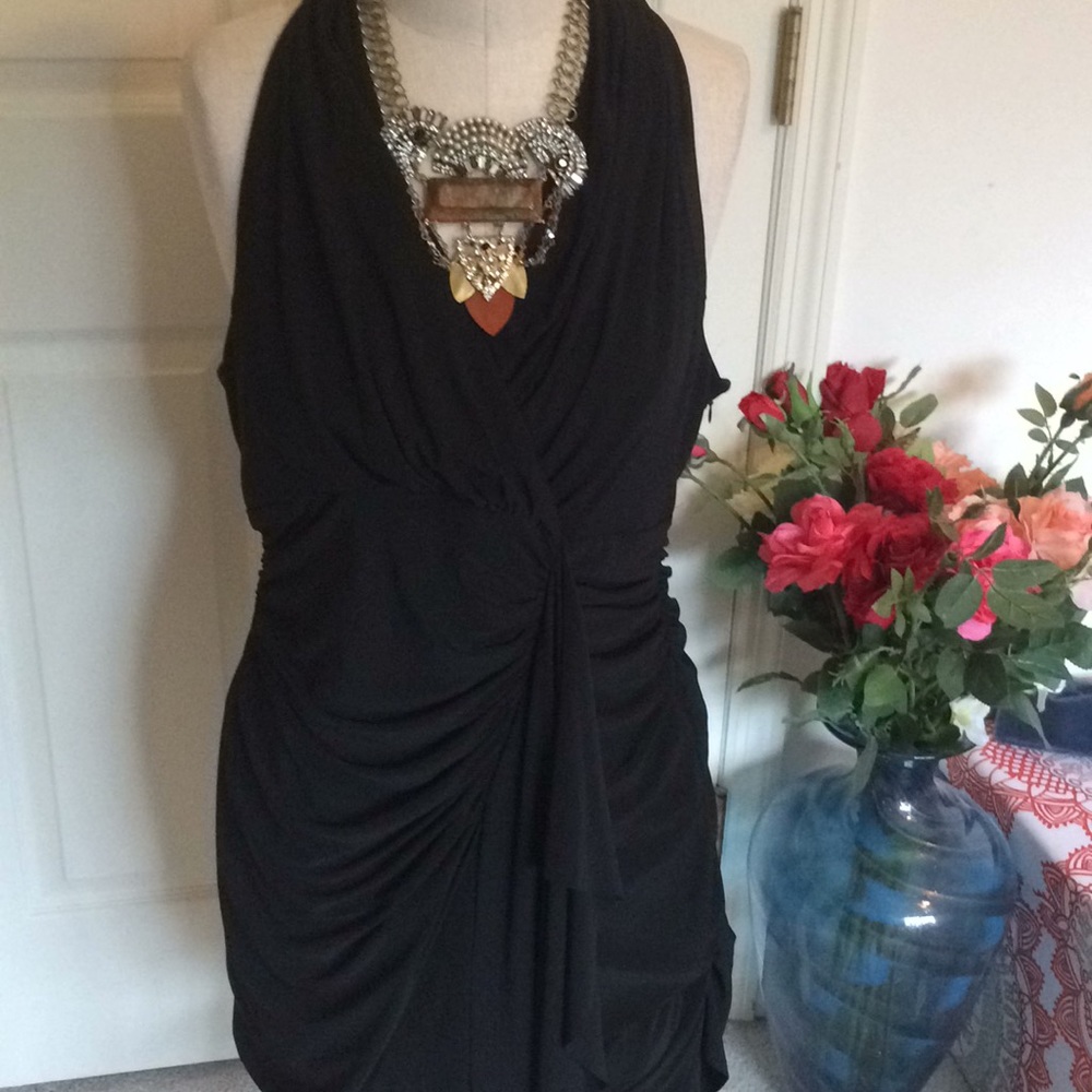 Evan -picone Black sleeveless dress 👗 size 16